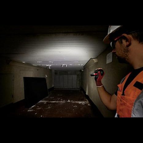 REDLITHIUM USB Flashlight Kit 2000 Lumen Slide Focus + TPT Premium cart